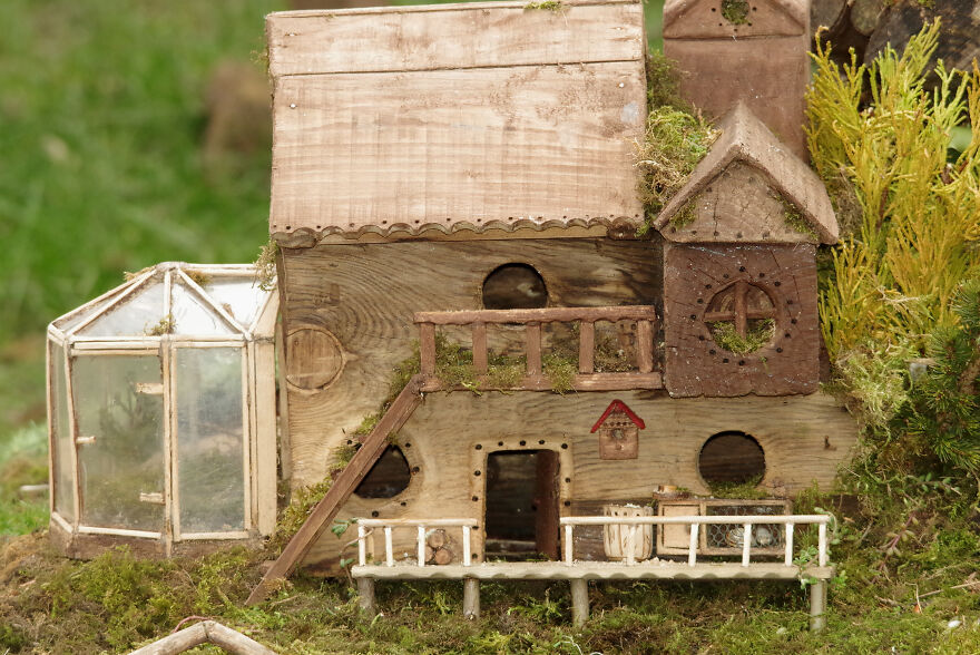 I Built A Fantasy-Inspired Home For The Wild Mice That Live In My Garden I Built A Fantasy-Inspired Home For The Wild Mice That Live In My Garden