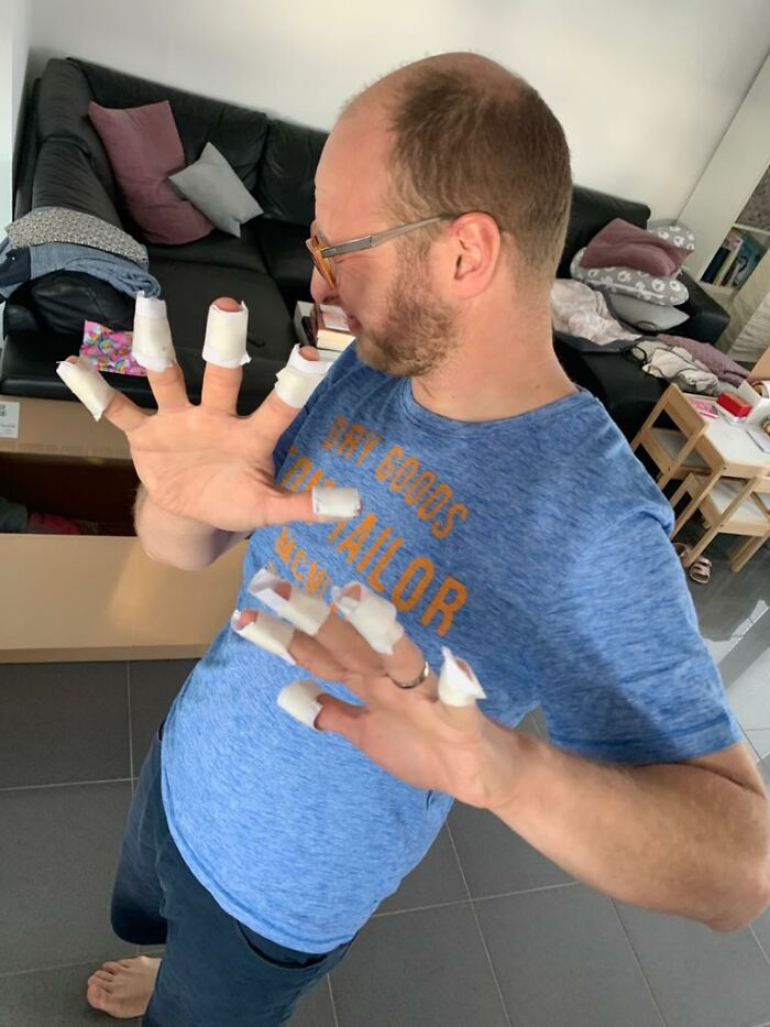 My Boss Tried His New BBQ Grill. Apparently It Can Become Quite Hot...