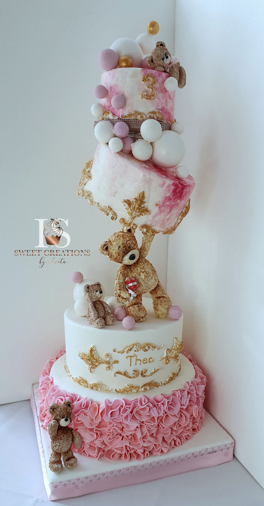 I Made An Antigravity Cake