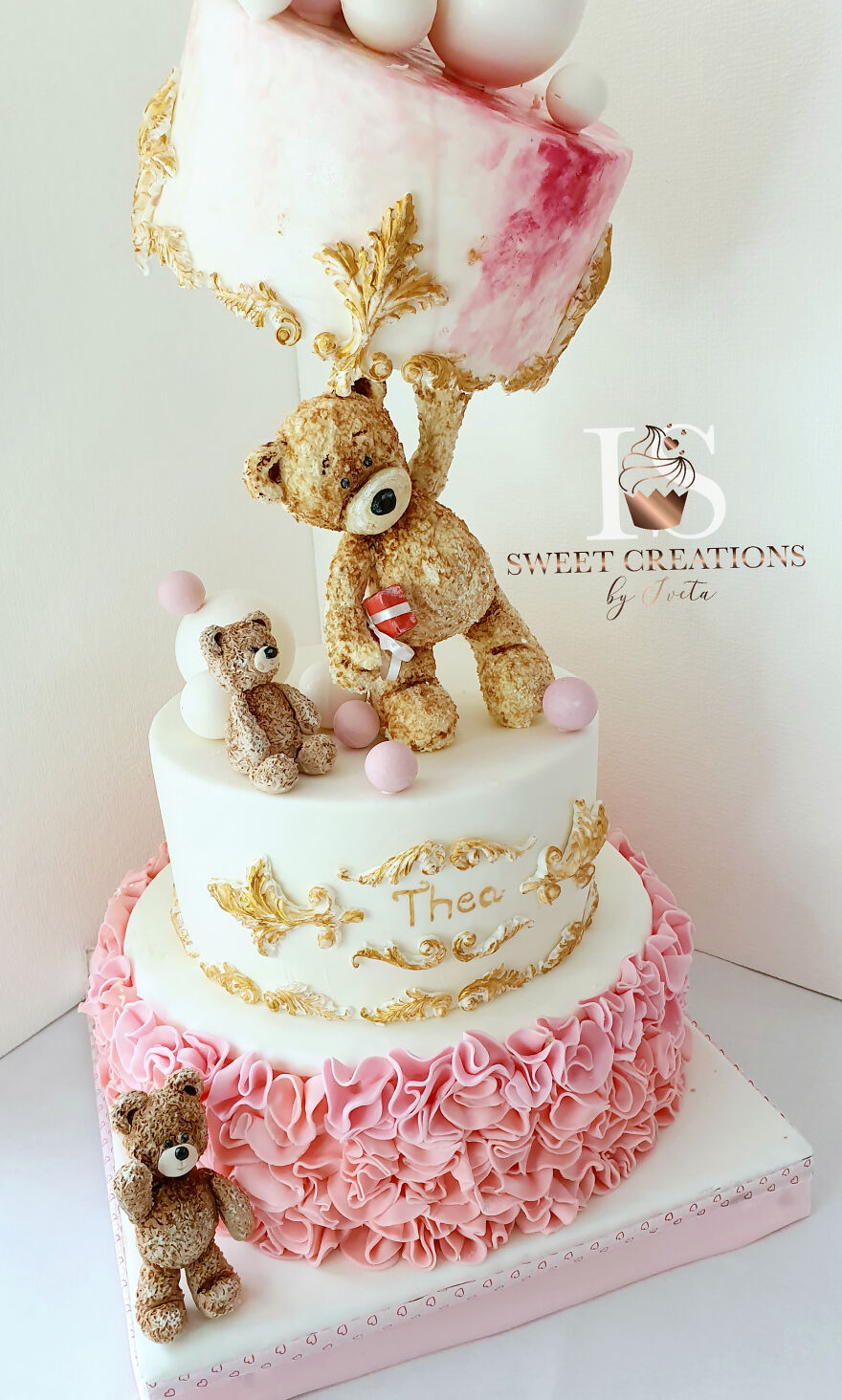 I Made An Antigravity Cake