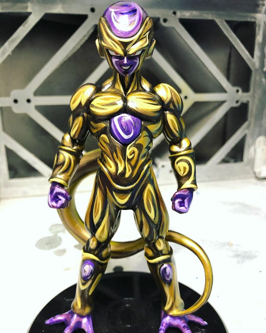 Japanese Artist Takes 3D Sculptures And Makes Them Look Like Manga-Style Illustrations