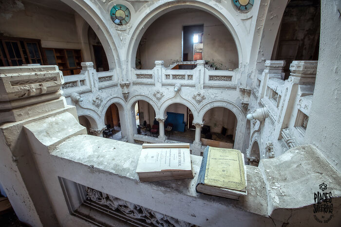 I Entered An Abandoned Food Chemistry Institute Illegally To Take Pictures (30 Pisc)