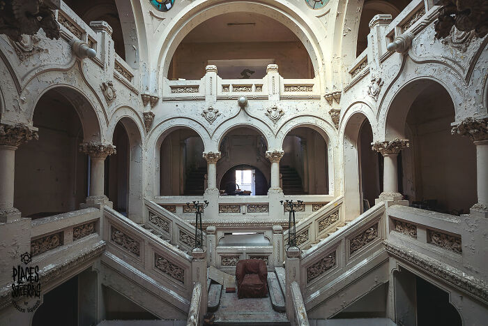 I Entered An Abandoned Food Chemistry Institute Illegally To Take Pictures (30 Pisc)