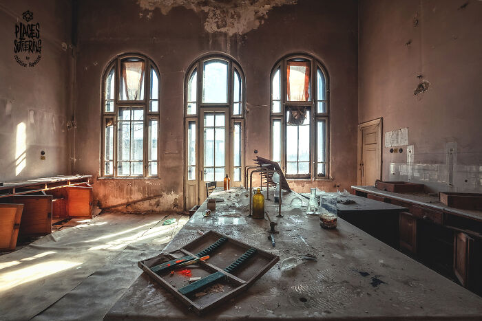 I Entered An Abandoned Food Chemistry Institute Illegally To Take Pictures (30 Pisc)