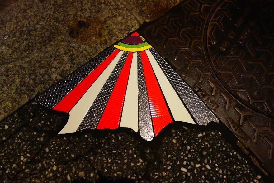 Meet Ememem, The Floor Surgeon