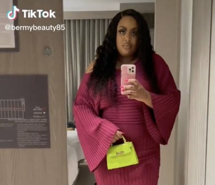 A TikToker Shares Her Experience With Hirsutism In Hopes Of Raising Awareness And Educating People On The Condition A TikToker Shares Her Experience With Hirsutism In Hopes Of Raising Awareness And Educating People On The Condition