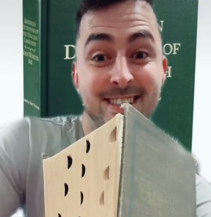 Turns Out, Americans&rsquo; Different Spelling Of Certain Words Was Intentional And Started By One Person, As Explained By This Teacher On TikTok