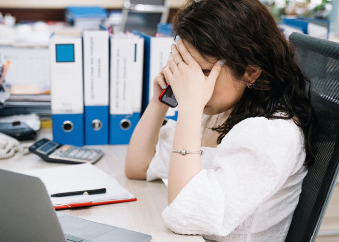 Twitter User Debunks ‘Solutions For Preventing Anxiety’, Shows How They’re Made For The Rich Only Twitter User Debunks ‘Solutions For Preventing Anxiety’, Shows How They’re Made For The Rich Only