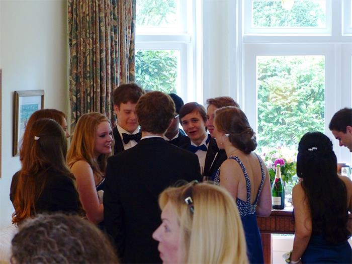 People Are Sharing The Dumbest Rules That Their Schools Ever Enforced, And Here Are 50 Of The Most Mind-Boggling Ones