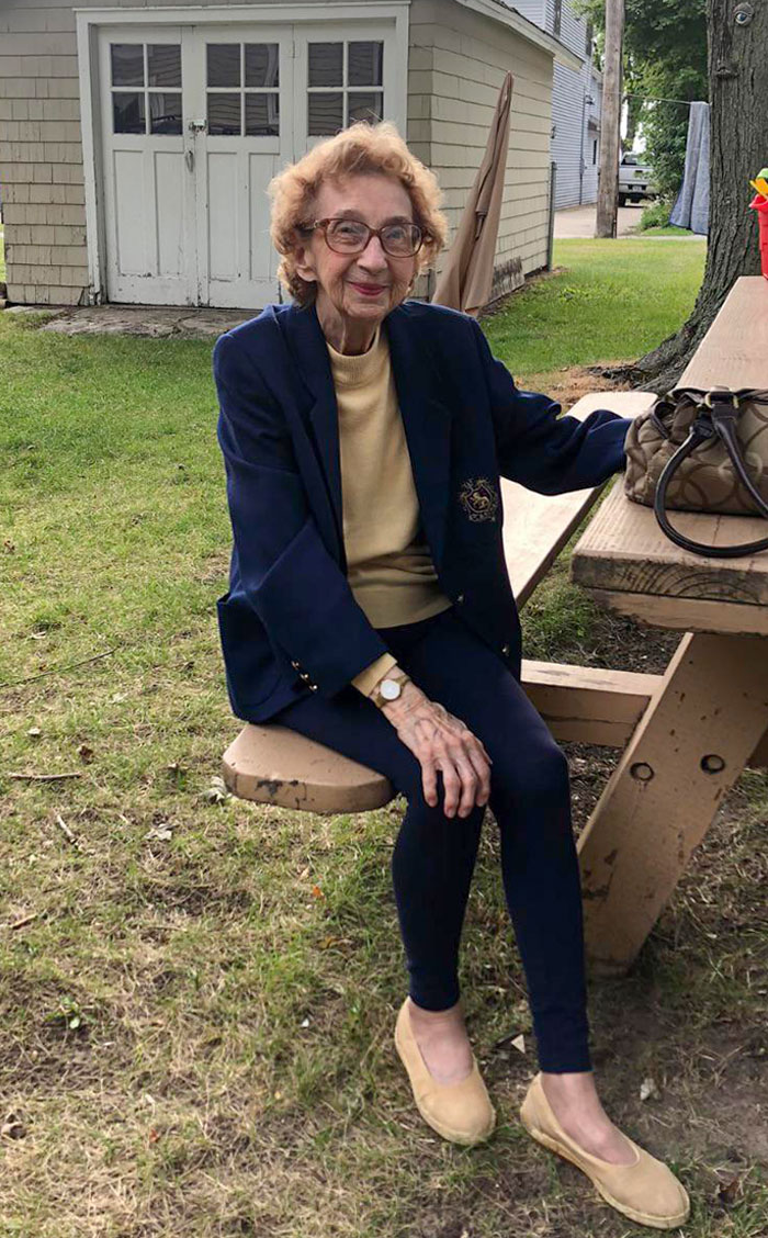 I Think My Great-Grandma Is Pretty Damn Stylish For A 95-Year-Old. And She Still Drives Her Own Car. Not At Night Though