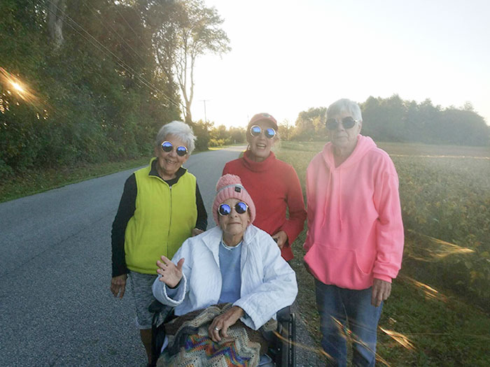 I Gave A Pair Of Circle Rim Shades To My Grandmother And Then All Her Friends Bought Matching Pairs