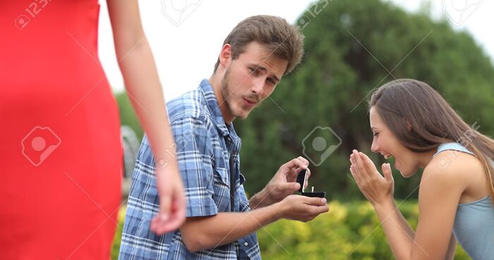 Esta cuenta de Twitter está totalmente dedicada a las fotos de catálogo más raras, y aquí tienes 30 de las más divertidas