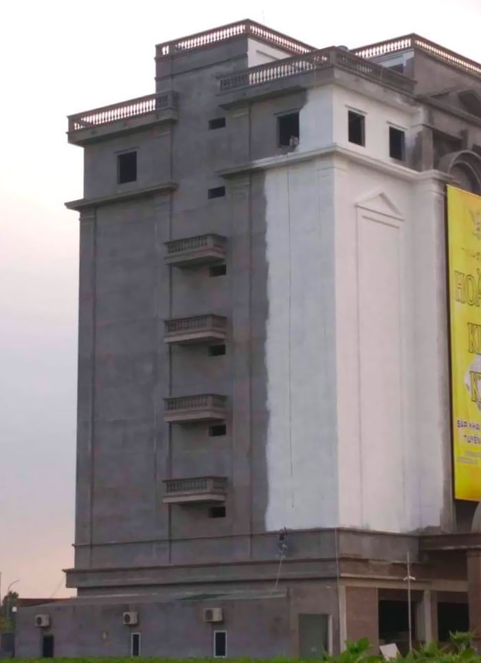 This 200 IQ Balcony Design