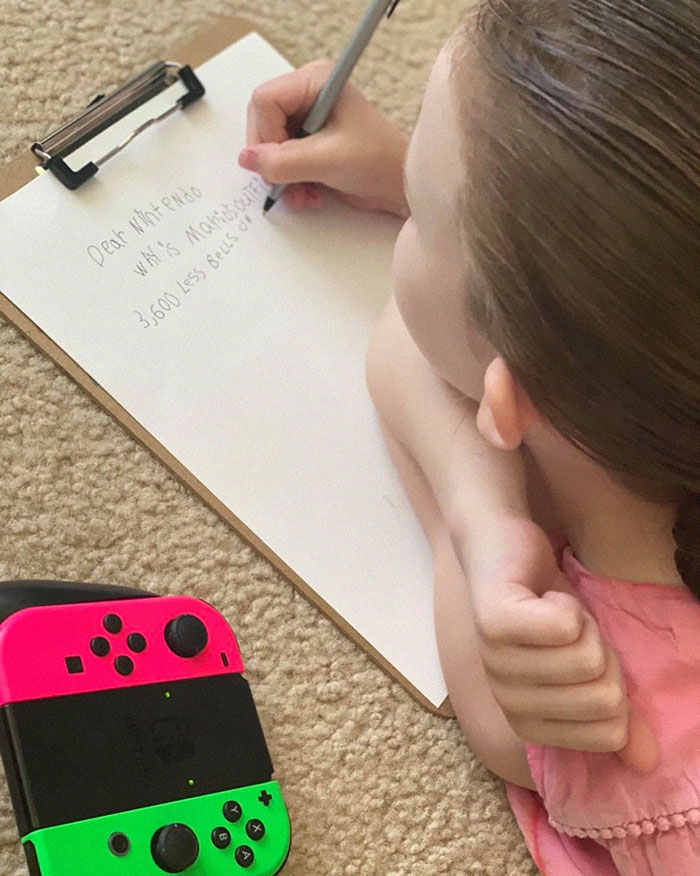 Girl Is Confused About Why Female Clothes Cost More On Animal Crossing, Asks Nintendo For An Explanation