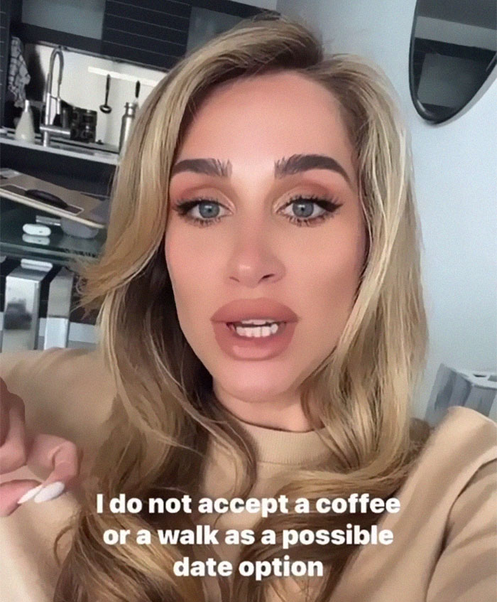 Influencer Thinks She's Some VIP, Says Going For Coffee Or A Walk Are Unacceptable First Date Options, People Mock Her Influencer Thinks She's Some VIP, Says Going For Coffee Or A Walk Are Unacceptable First Date Options, People Mock Her