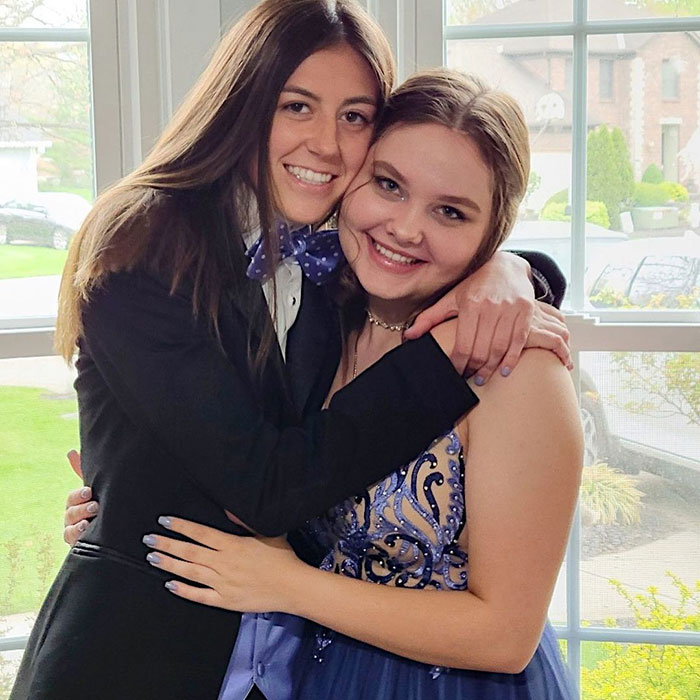 "Absolute Embarrassment": Parents Are Beyond Mad After Ohio School Pupils Elect A Lesbian Couple As Prom King And Queen "Absolute Embarrassment": Parents Are Beyond Mad After Ohio School Pupils Elect A Lesbian Couple As Prom King And Queen