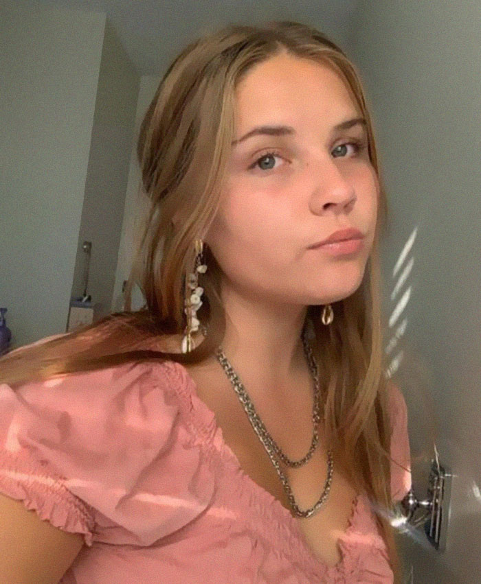 Teen Girl Outsmarts A Hotel Room Invader Using A Tip She Received From Her Police Officer Dad Teen Girl Outsmarts A Hotel Room Invader Using A Tip She Received From Her Police Officer Dad