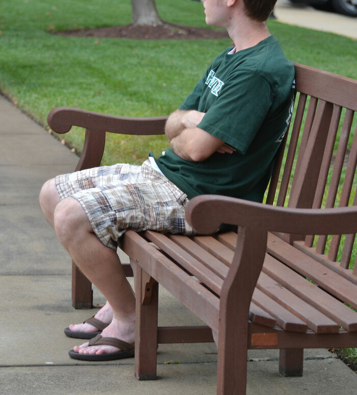 30 Men Share The Worst Reactions They've Received After Showing Their True Feelings