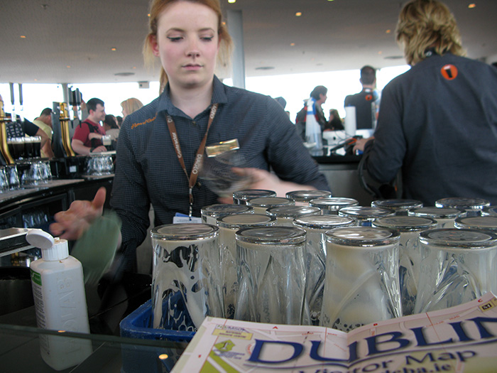 Dad Brags That His 14-Year-Old-Son Works “Every Day He Can” At Burger King, Leading To A Fierce Debate Online