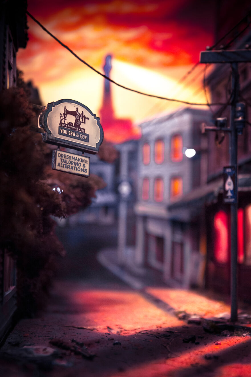 I've Created A Miniature Version Of A Town From Stephen King's Novel