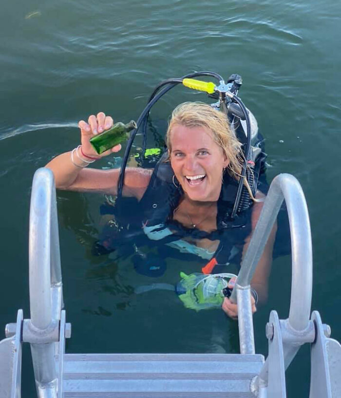 Woman Finds Sunken Message In Bottle From 1926 Addressed To One George Morrow, The Internet Helps Find Surviving Relatives Woman Finds Sunken Message In Bottle From 1926 Addressed To One George Morrow, The Internet Helps Find Surviving Relatives