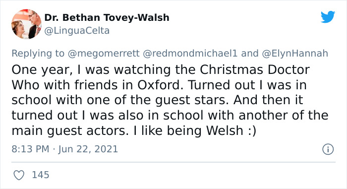 Small-World-Stories-Twitter-Thread