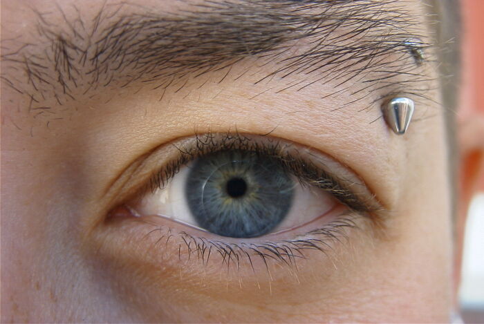 40 Popular Sayings Getting Roasted By People Online For Being False