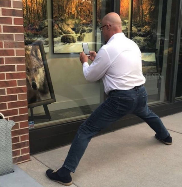 People-Standing-Weirdly-Instagram