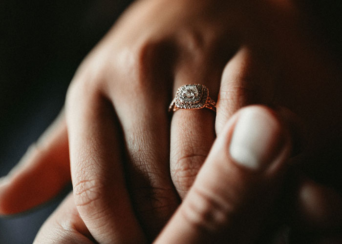 29 People Call Out What Things We Should Stop Accepting As Normal And Call Them What They Are - Sexist