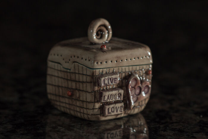 40 Popular Sayings Getting Roasted By People Online For Being False