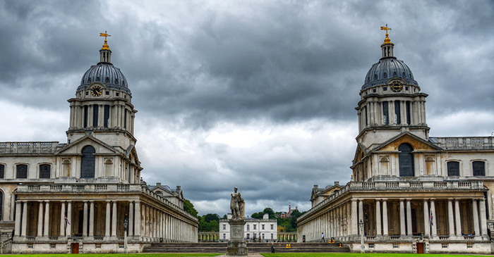 "I Don't Work Here, Lady": 30 Satisfying Stories Of Customers Reacting To Being Mistaken For Employees, Shared In This Online Group