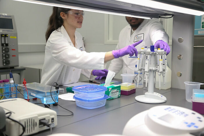 30 Former Students Who Grew Up To Become Not Who Their Teachers Expected Them To, As Shared In This Online Group