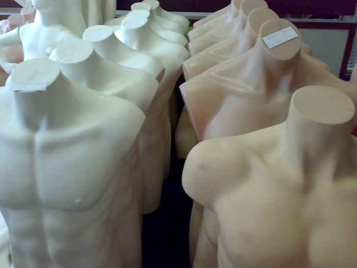 30 People In This Online Group Share Unexpected Features That Make Them 1% Of The Population