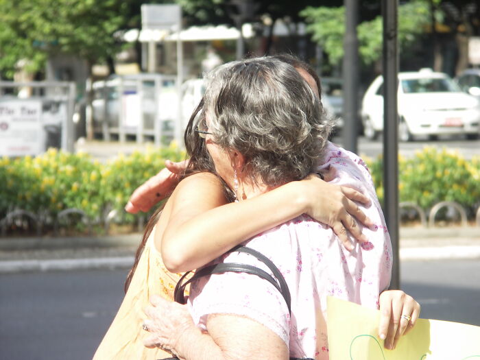 40 Popular Sayings Getting Roasted By People Online For Being False