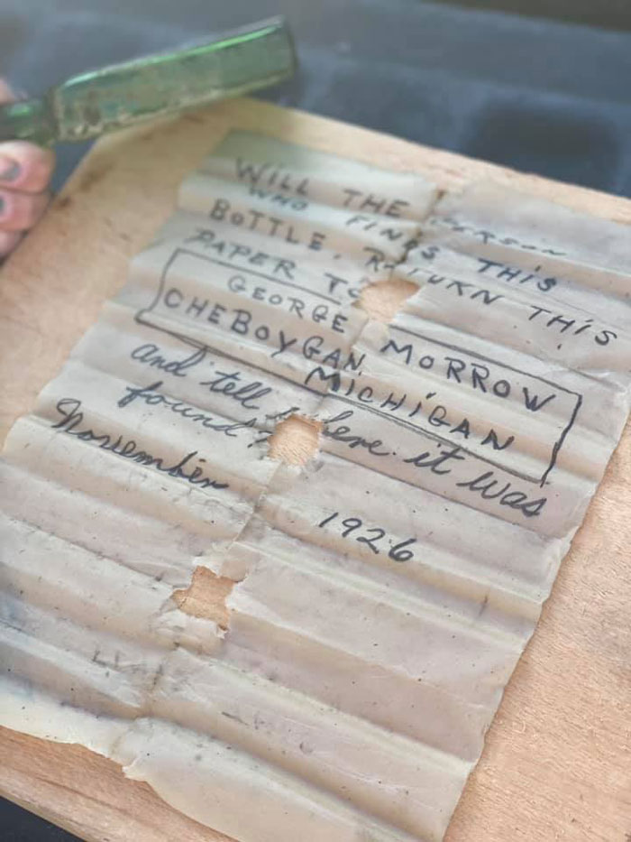Woman Finds Sunken Message In Bottle From 1926 Addressed To One George Morrow, The Internet Helps Find Surviving Relatives Woman Finds Sunken Message In Bottle From 1926 Addressed To One George Morrow, The Internet Helps Find Surviving Relatives
