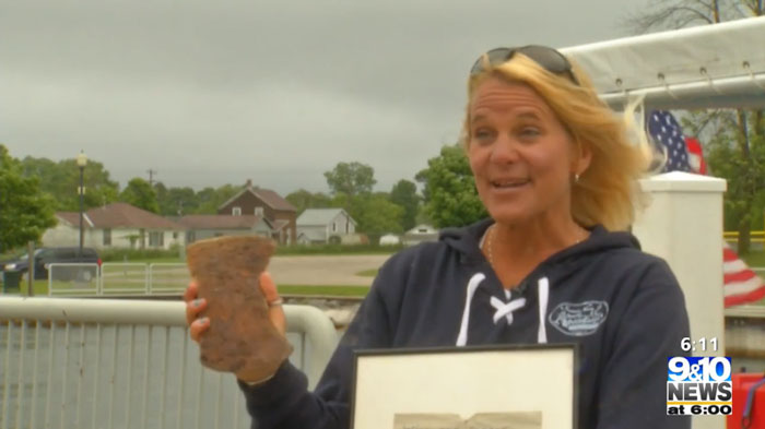 Woman Finds Sunken Message In Bottle From 1926 Addressed To One George Morrow, The Internet Helps Find Surviving Relatives Woman Finds Sunken Message In Bottle From 1926 Addressed To One George Morrow, The Internet Helps Find Surviving Relatives