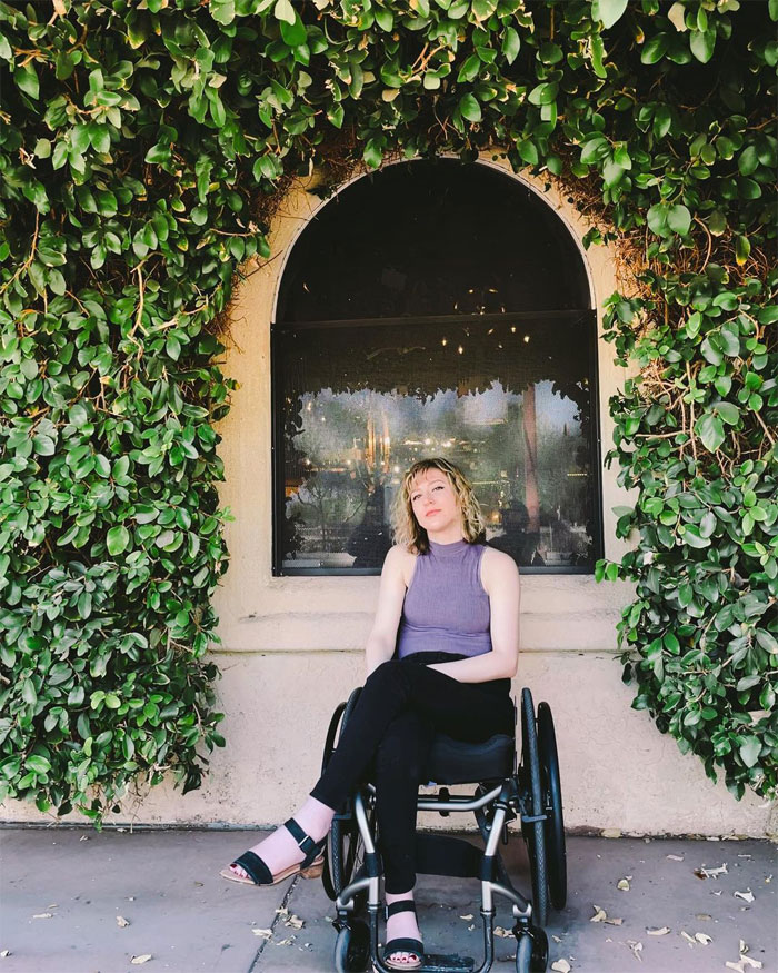 The Internet Is Calling Out Delta Airlines For Damaging This Woman’s Wheelchair And Making Her Cry The Internet Is Calling Out Delta Airlines For Damaging This Woman’s Wheelchair And Making Her Cry