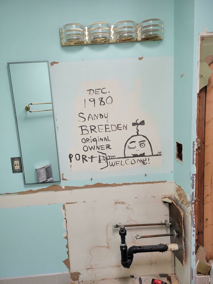 In The Process Of Demolishing The Bathroom Of Our Newly-Bought House And This Message Was Behind The Mirror