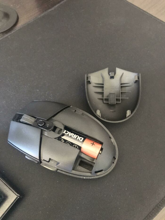 Just Sold My Old PC. After Sending It Across Country, I Realized My Wireless Mouse's USB Was Still Plugged In It