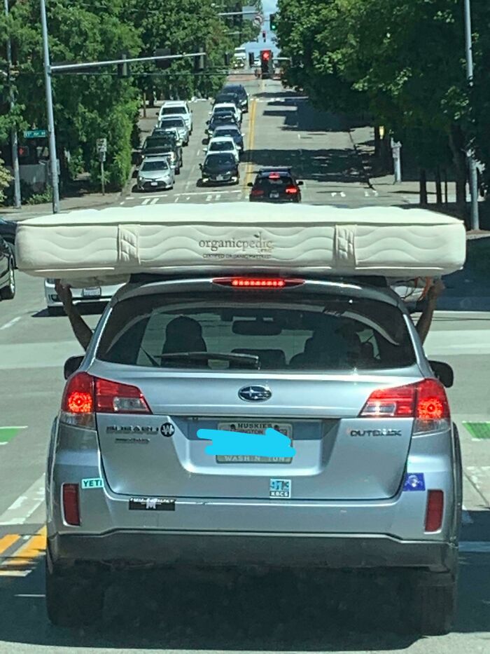 No Straps? No Problem. The Driver Can Just Hold It In Place
