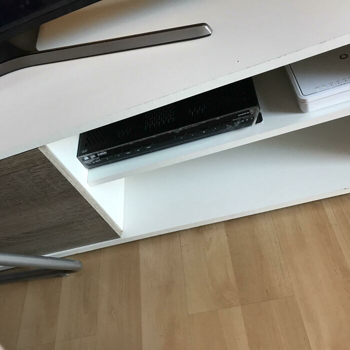 People Who Don't Peel New Things