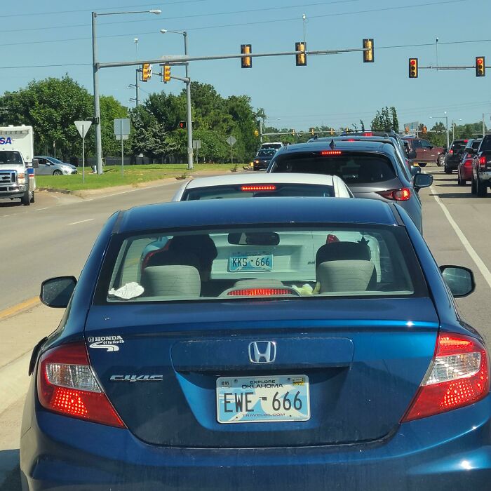 Two 666 License Plate In A Row