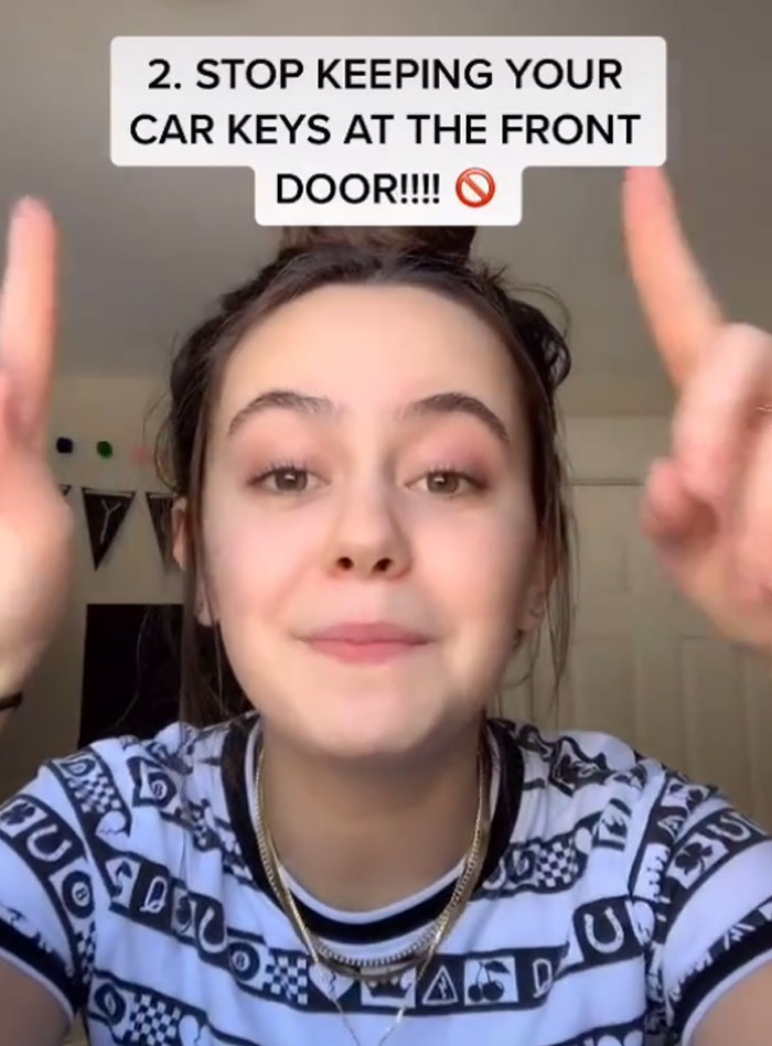 11 Useful And Potentially Life-Saving Safety Tips Shared By This TikToker