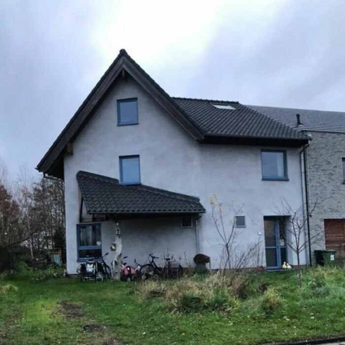 Clap Along If You Feel Like A Roof Without A Room