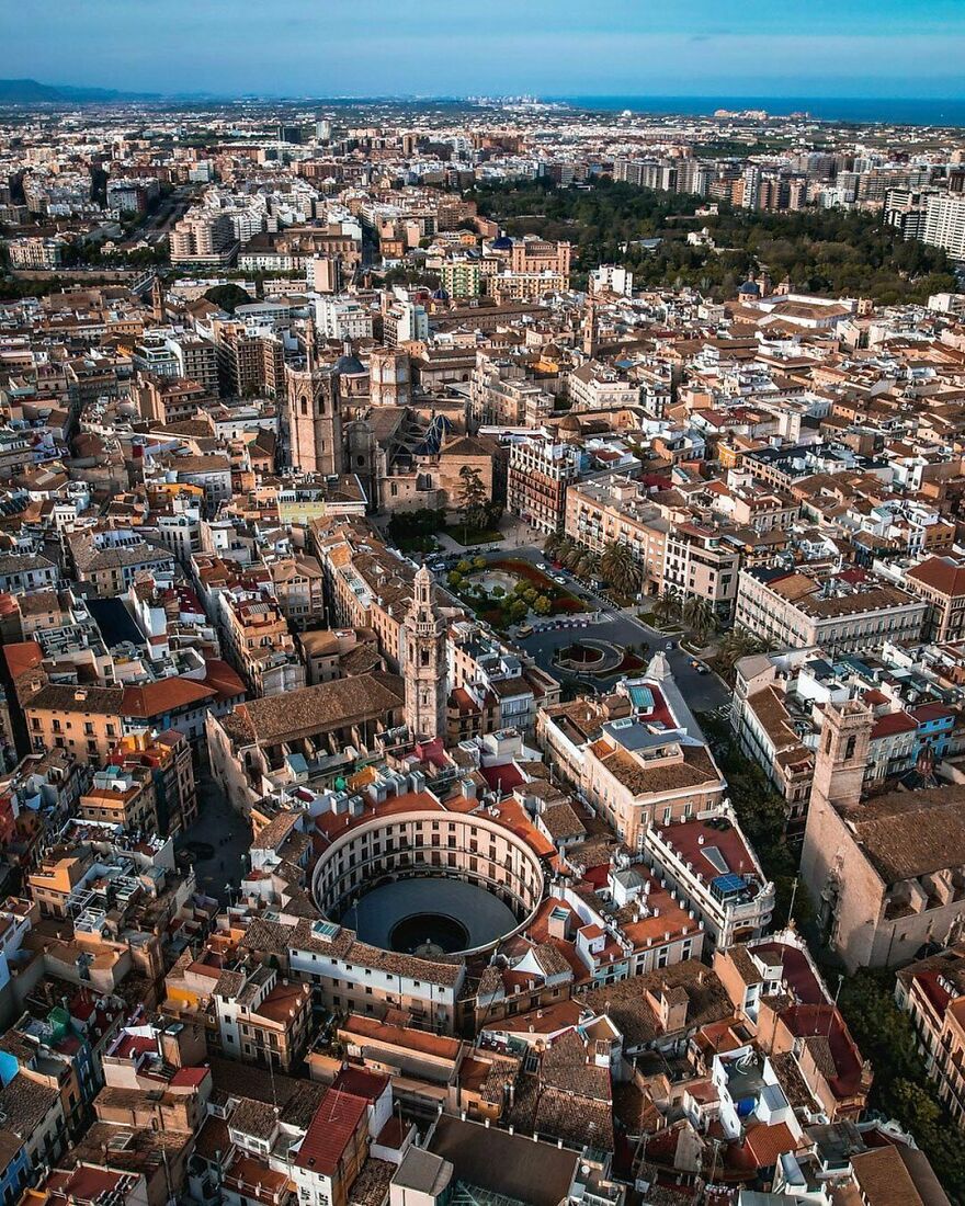 La Plaça Redona In Valencia, Spain