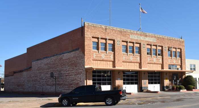 People In This Online Group Share The 30 Most Unpleasant-Looking Cities In America They’ve Ever Visited