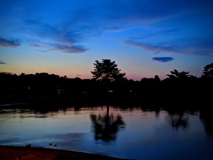 Sunset On The Lake (2019)