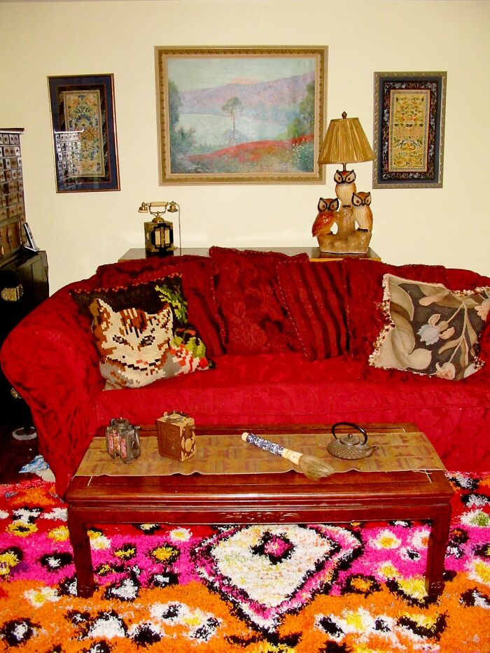 Living Room Complete With Kitschy Owl Lamp.