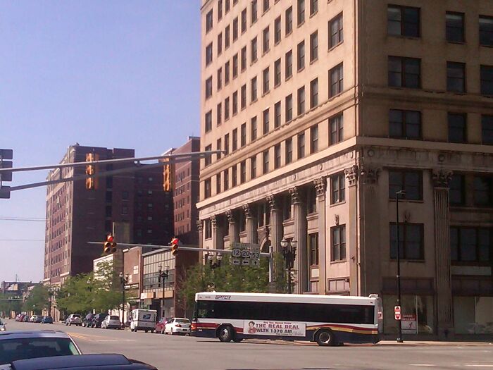 People In This Online Group Share The 30 Most Unpleasant-Looking Cities In America They’ve Ever Visited