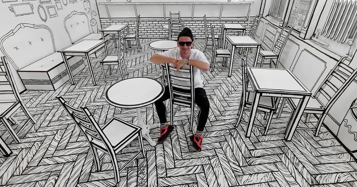 This Unusual Cafe In Russia Looks Like A Comic Book (25 Pics)